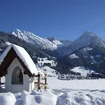 Апартаменты Hornblick Fewo- Ab Mai Freie Fahrt Mit Bergbahnen Оберстдорф